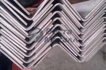 Уголок 70х50х5 гнутый Уголок 70х50х5 гнутый